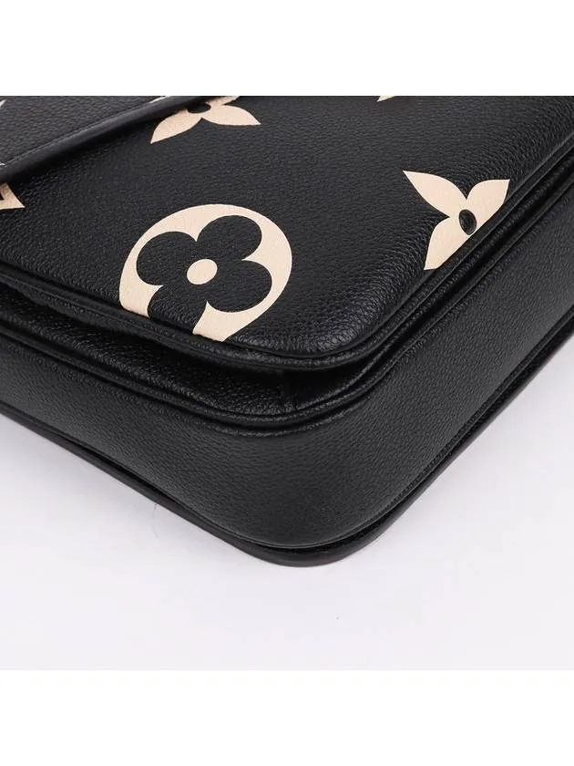 Bicolor Pochette Metis M45773 Women s Bag