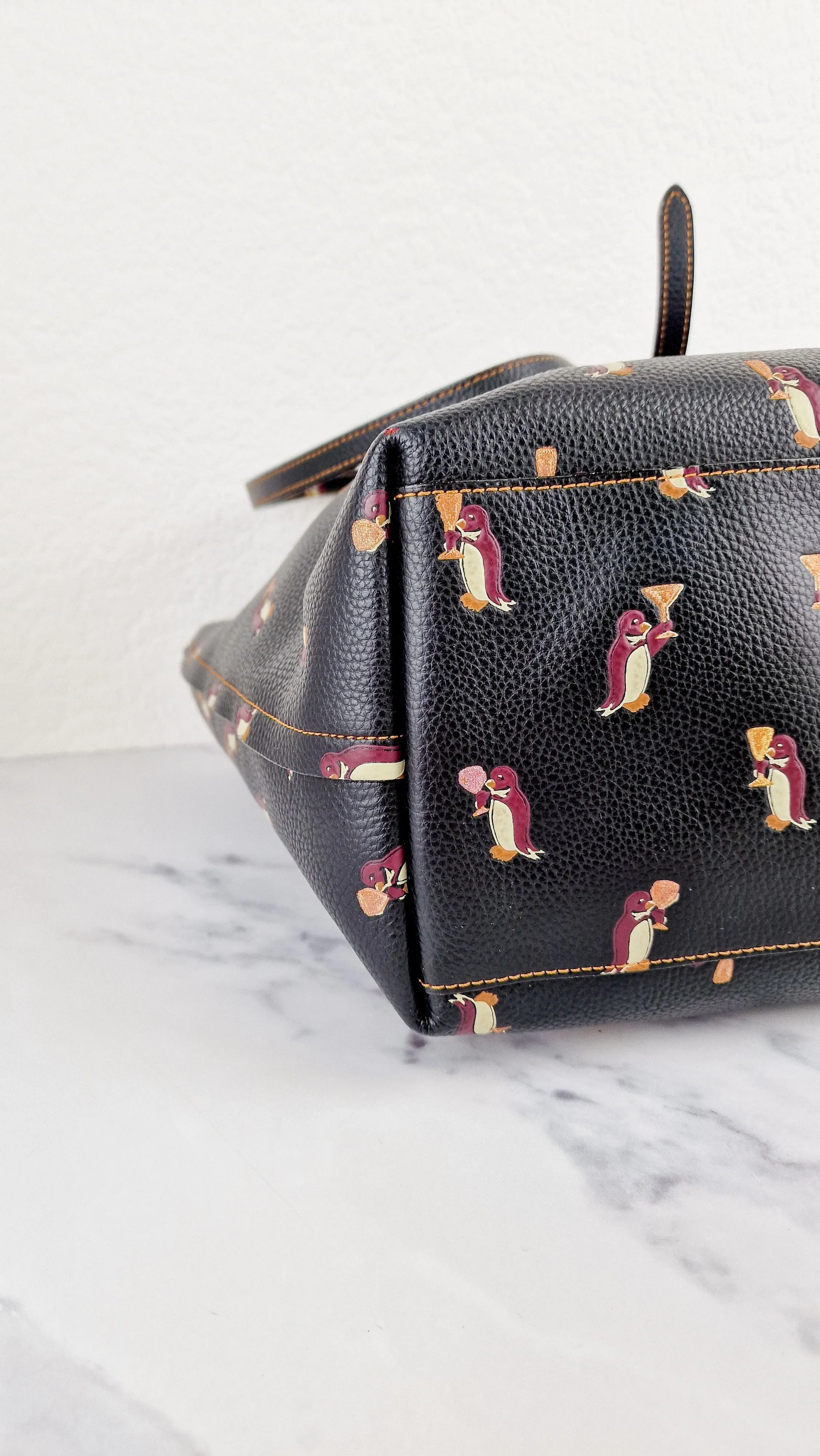 Coach Market Tote with Party Penguins in Black Leather - Shoulder Bag - Coach 25747