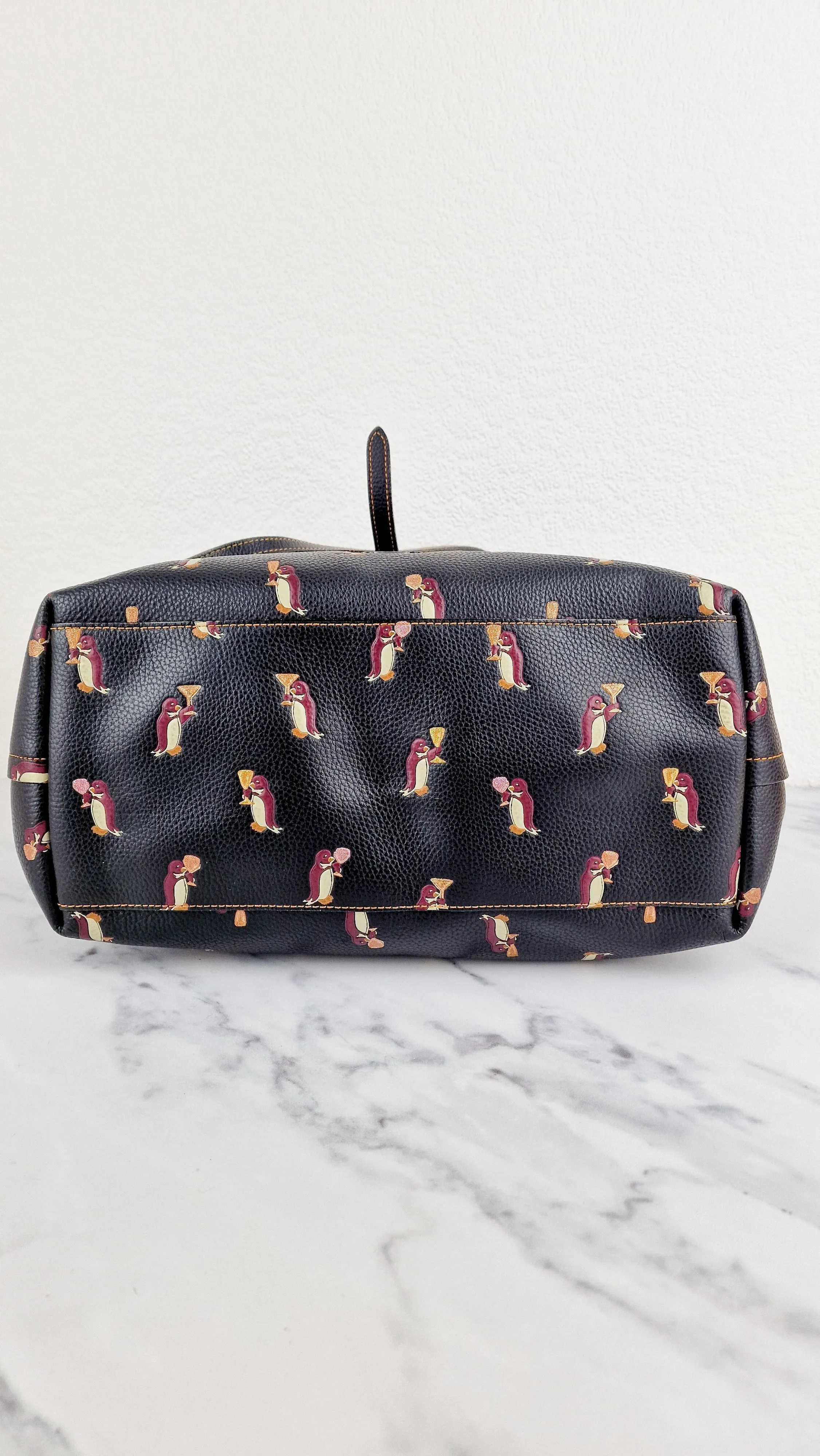 Coach Market Tote with Party Penguins in Black Leather - Shoulder Bag - Coach 25747