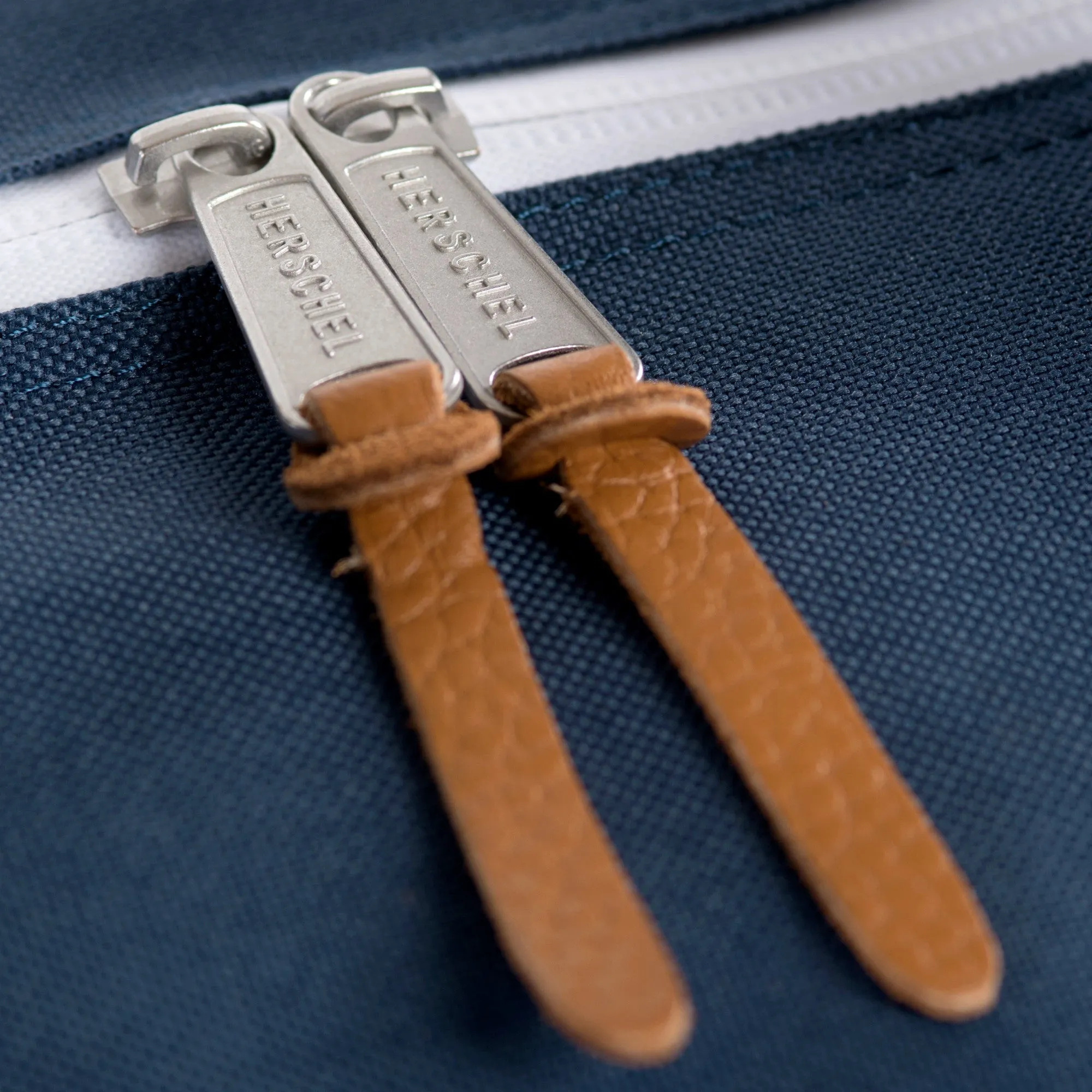 Herschel Supply Outfitter Travel Duffel Bag - Navy