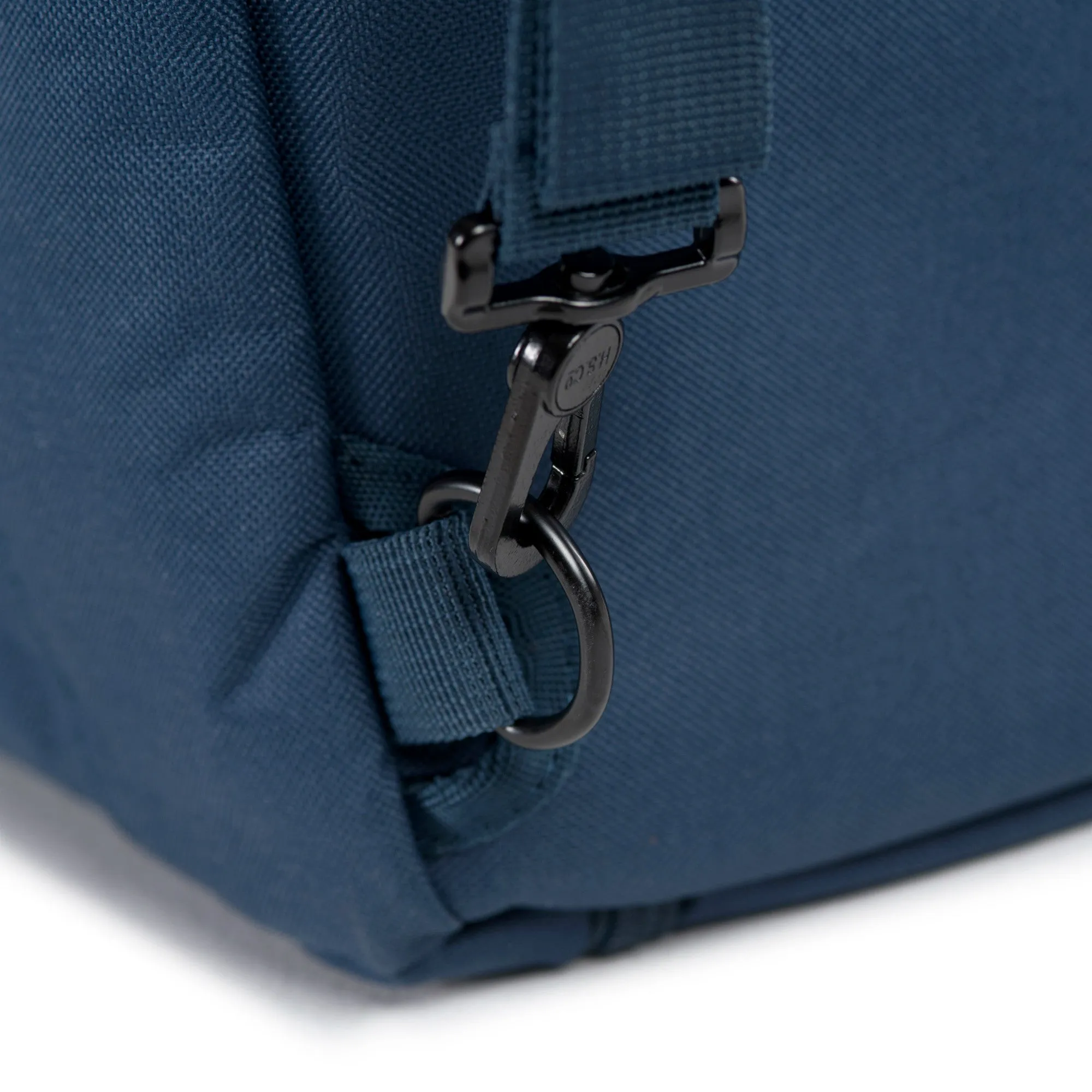 Herschel Supply Outfitter Travel Duffel Bag - Navy