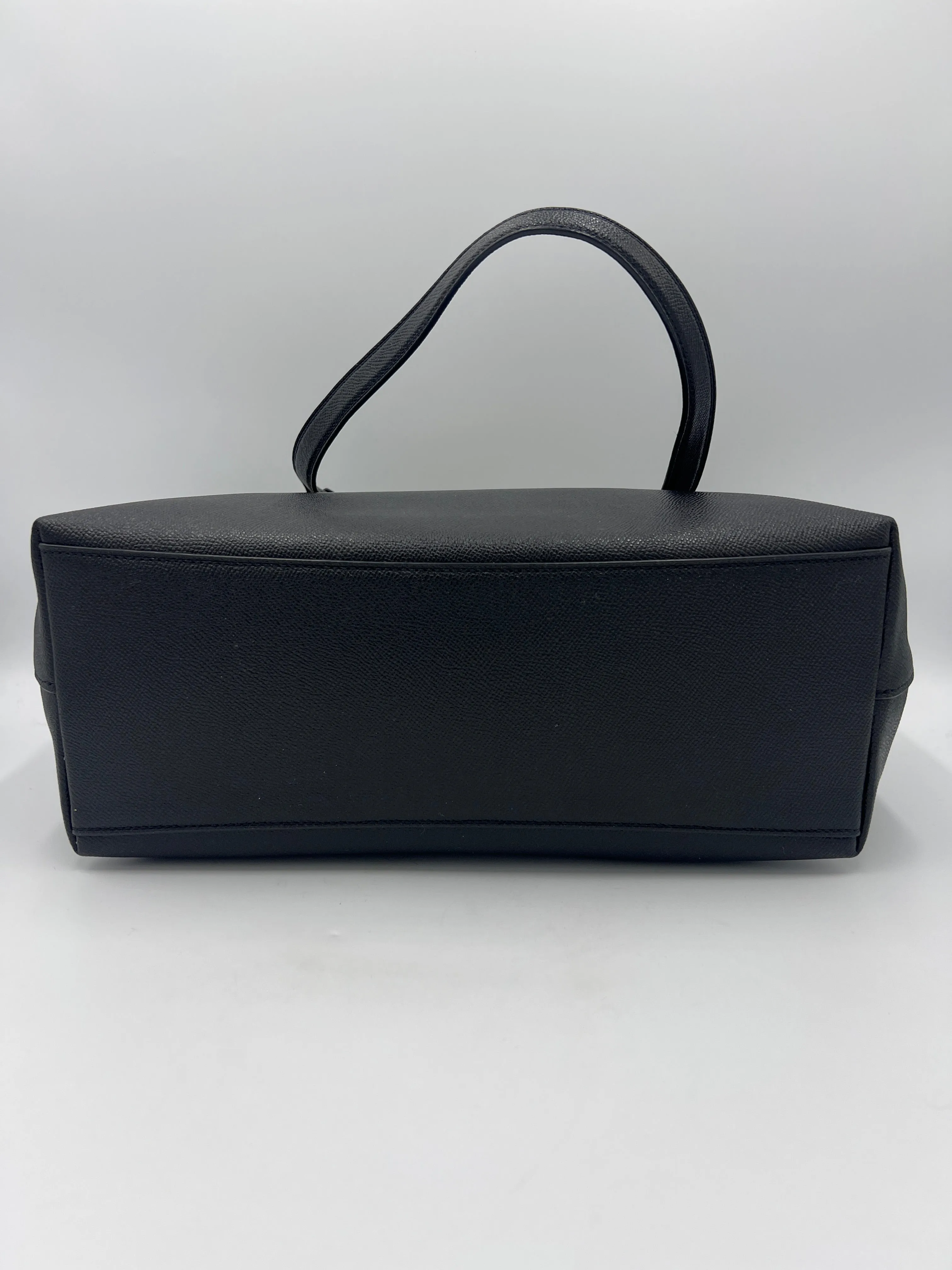 Like New! Zip-Top Tote / Handbag Designer By Coach